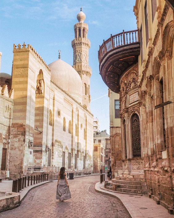 Traslado noturno do aeroporto para o hotel (Cairo 22:00 - 07:00)